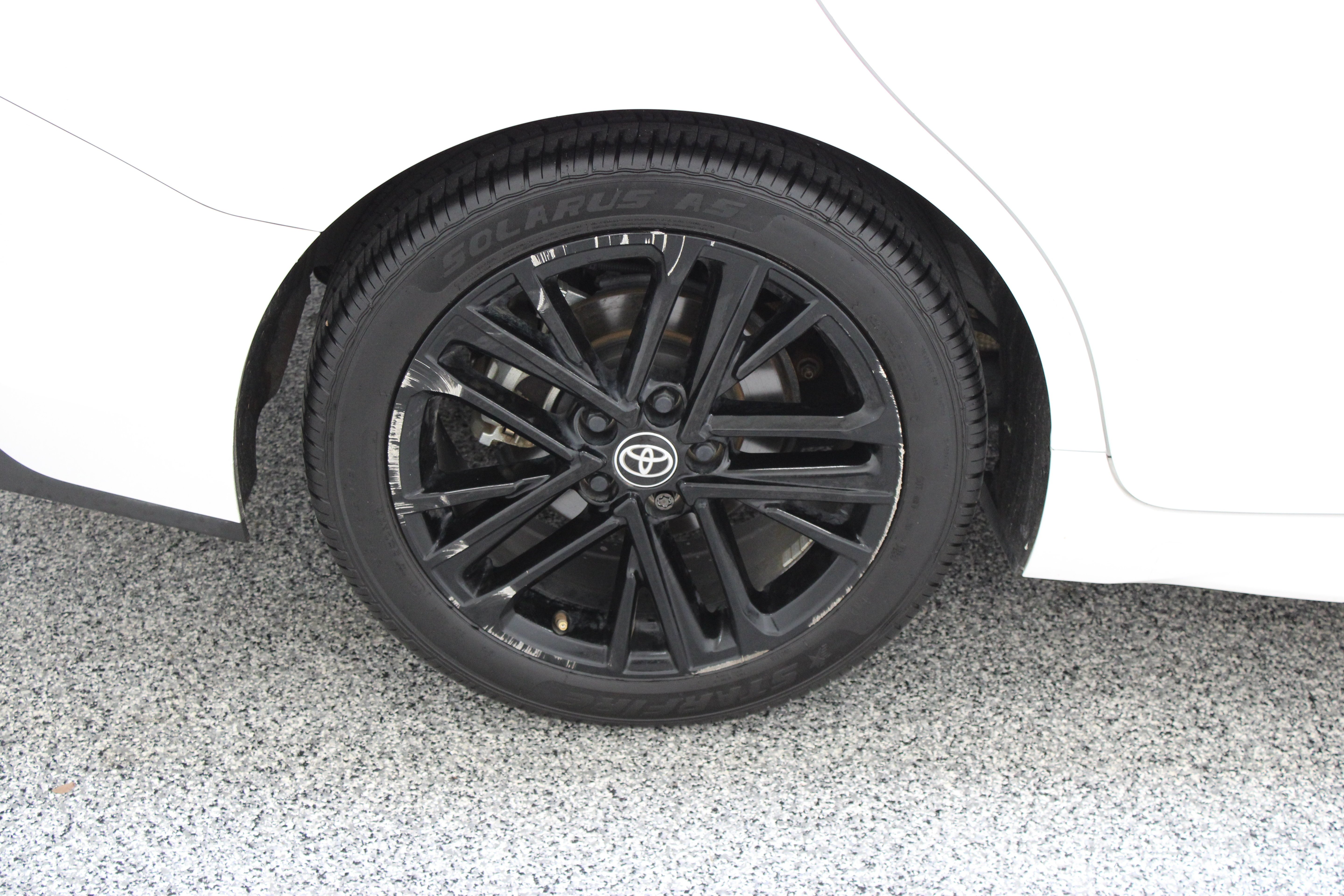 Used 2025 BLIZZARD PEARL Toyota SE image 6