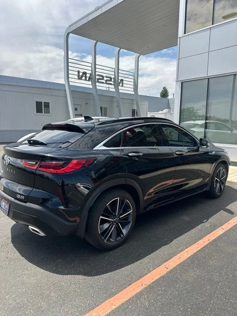 Used 2023 Black INFINITI ESSENTIAL image 6