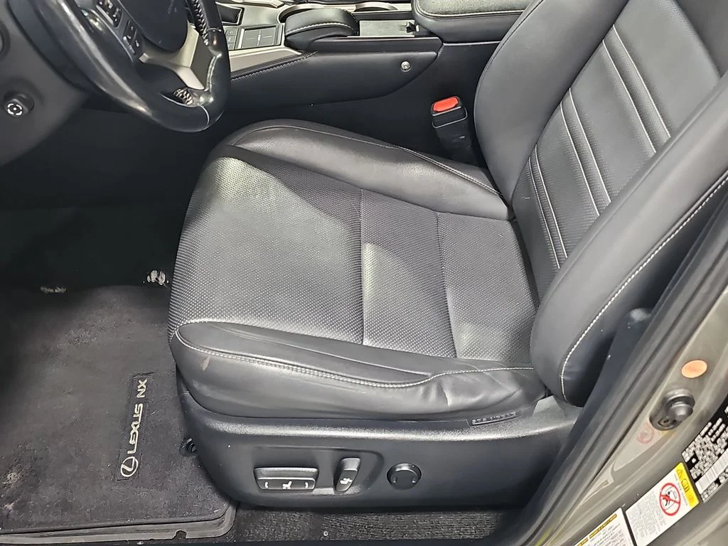 Used 2017 Silver Lexus 200t image 31