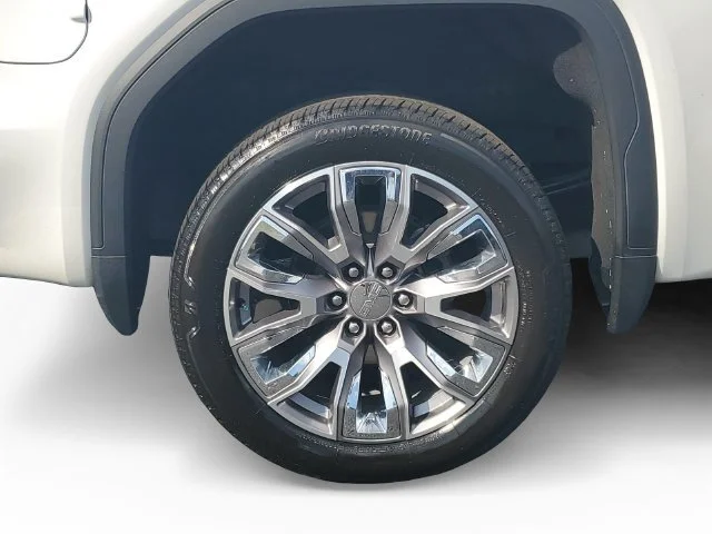 Used 2023 WHITE FROST TRICOAT GMC Denali image 36
