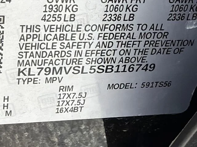 Used 2025 Mosaic Black Metallic Chevrolet ACTIV image 32