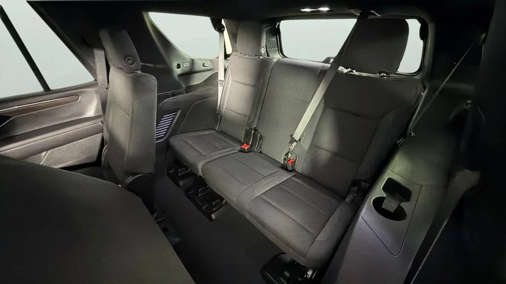 Used 2025 Black Chevrolet LS image 29