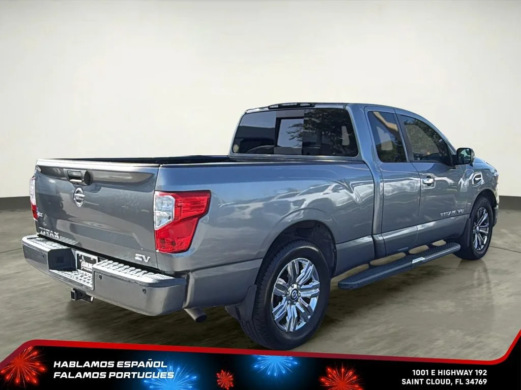 Used 2017  Nissan SV image 6