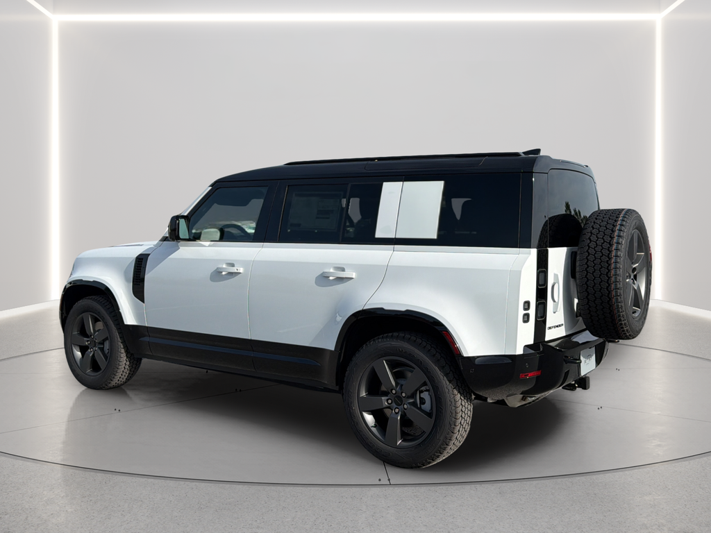 New 2026 Fuji White Land Rover X-Dynamic SE image 14