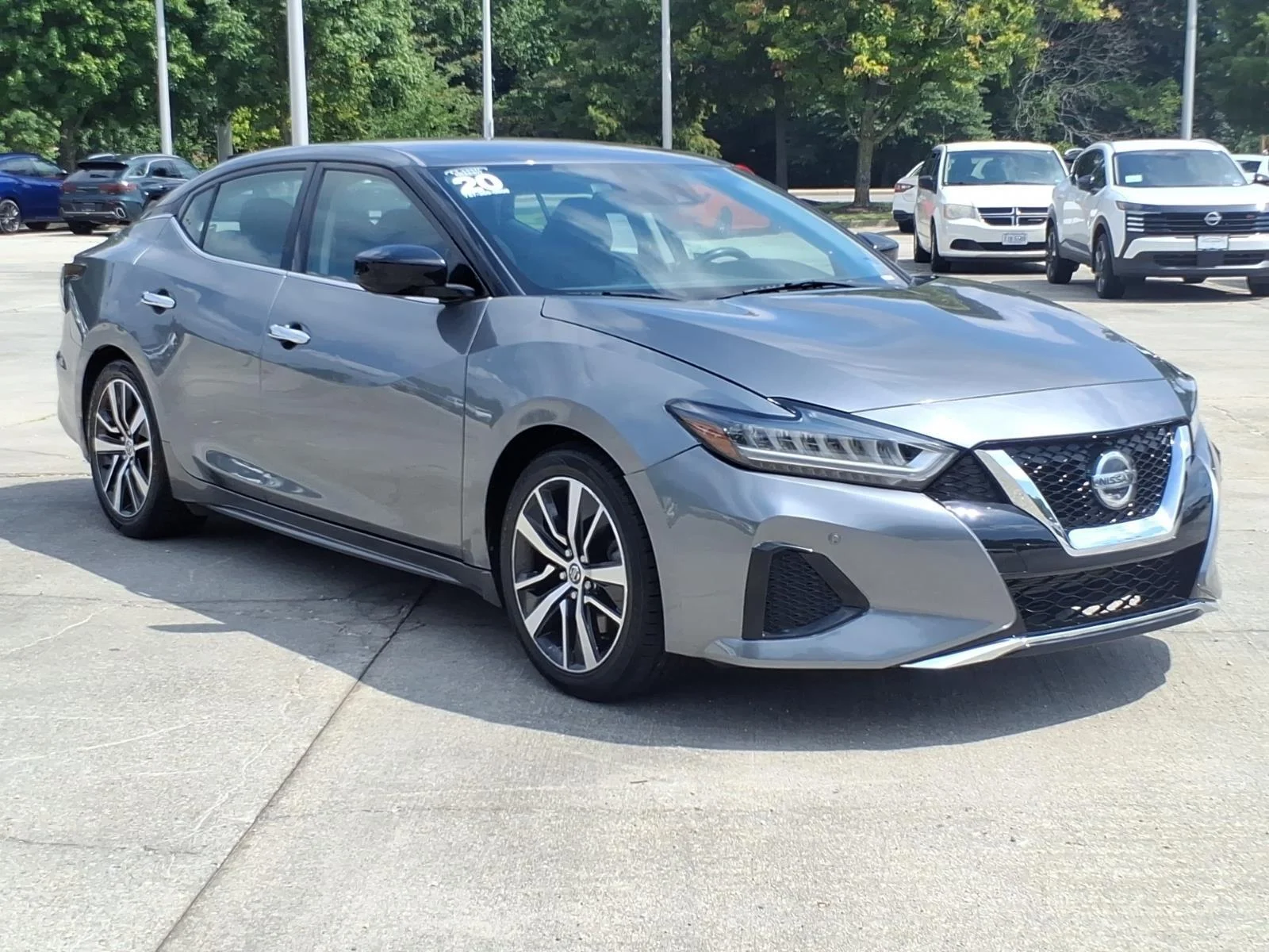 Used 2020 Gun Metallic Nissan S image 5