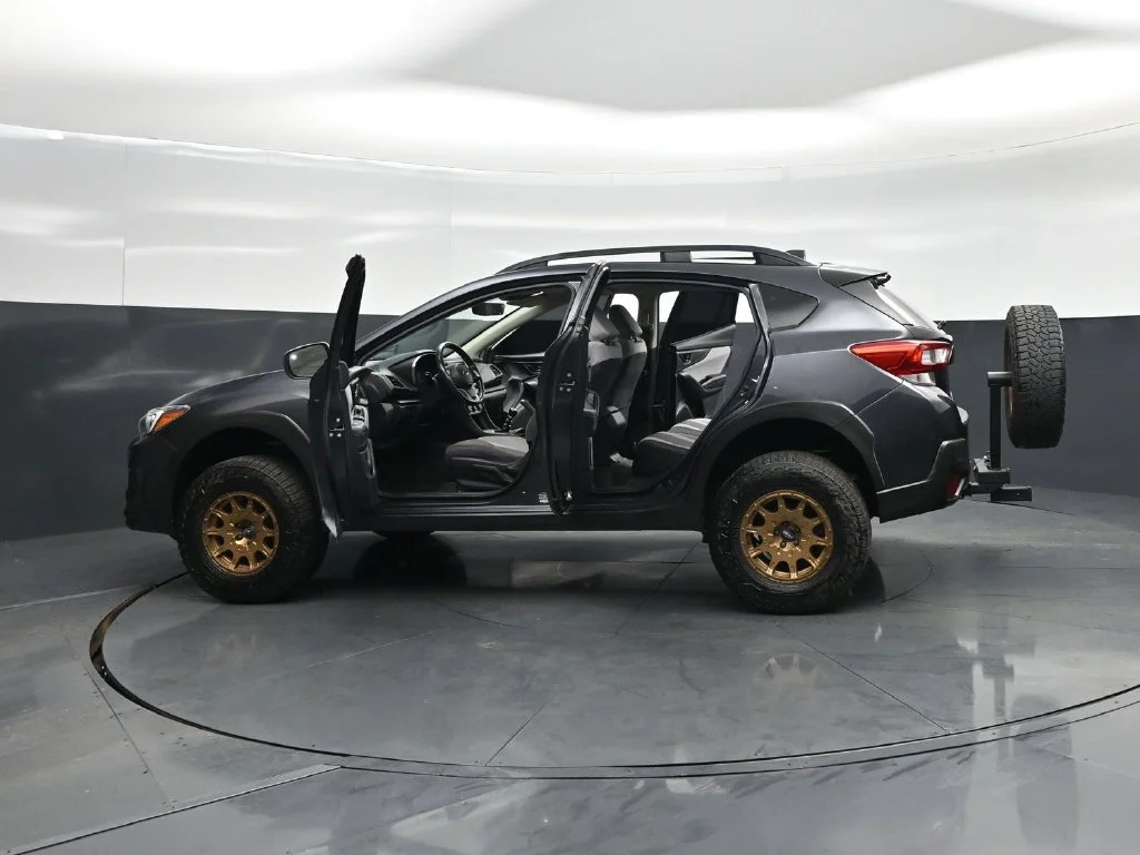 Used 2019 Gray Subaru 2.0i Premium image 34