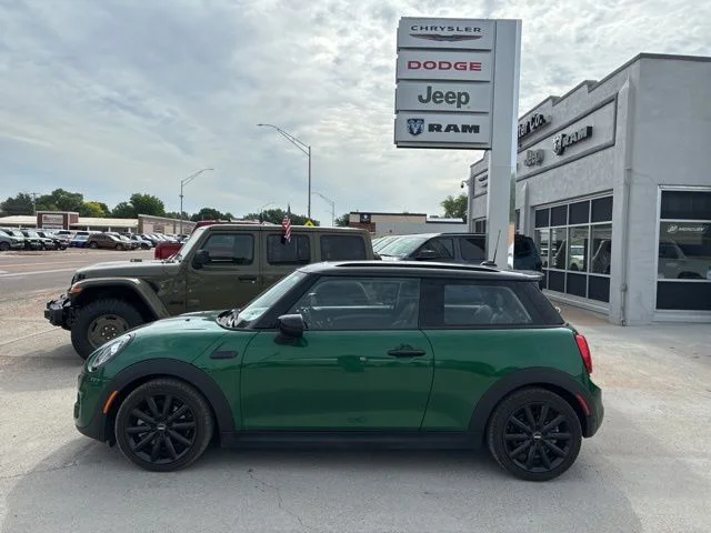 2020 MINI Hardtop Cooper S's photo