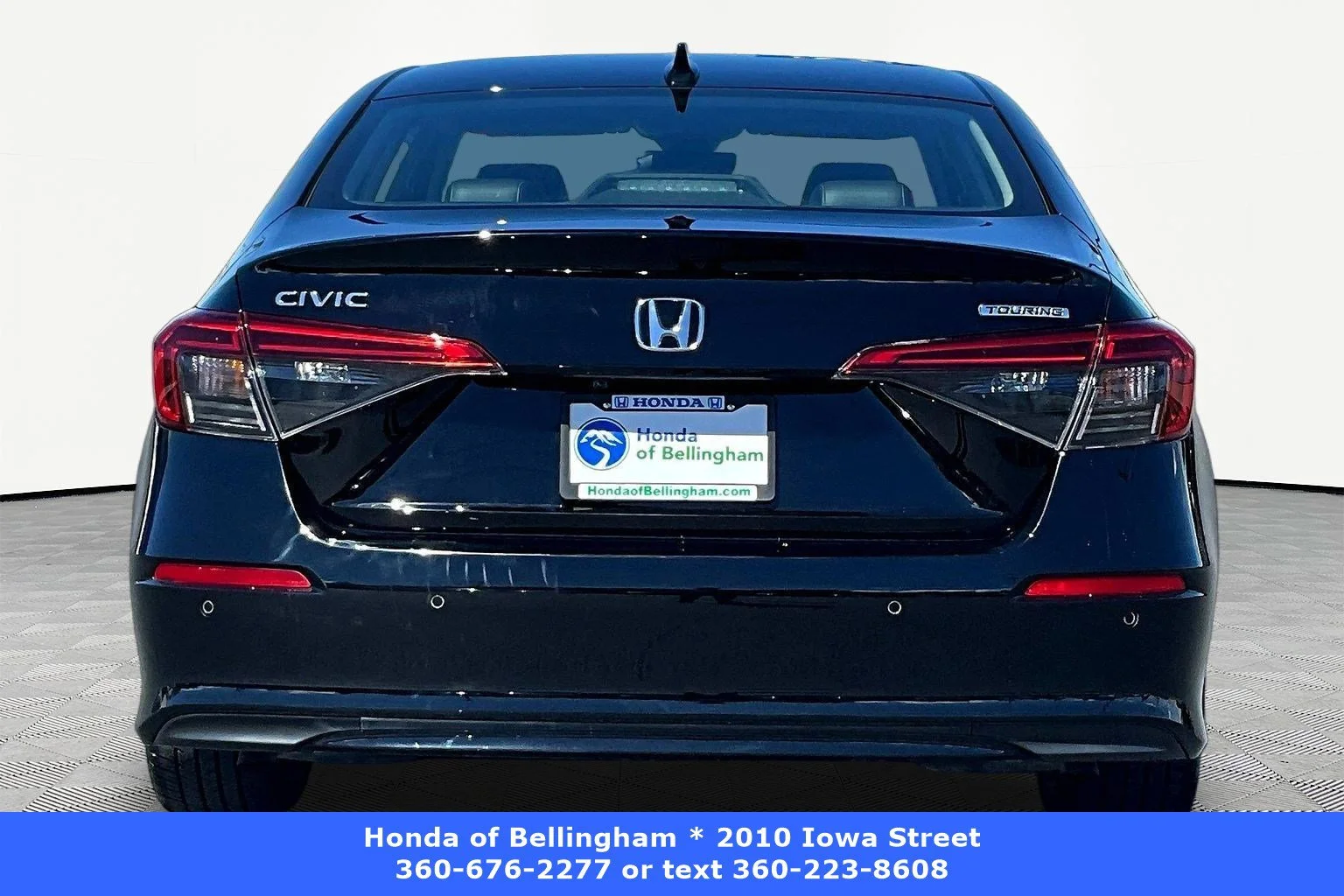 Used 2023 Black Honda Touring image 5