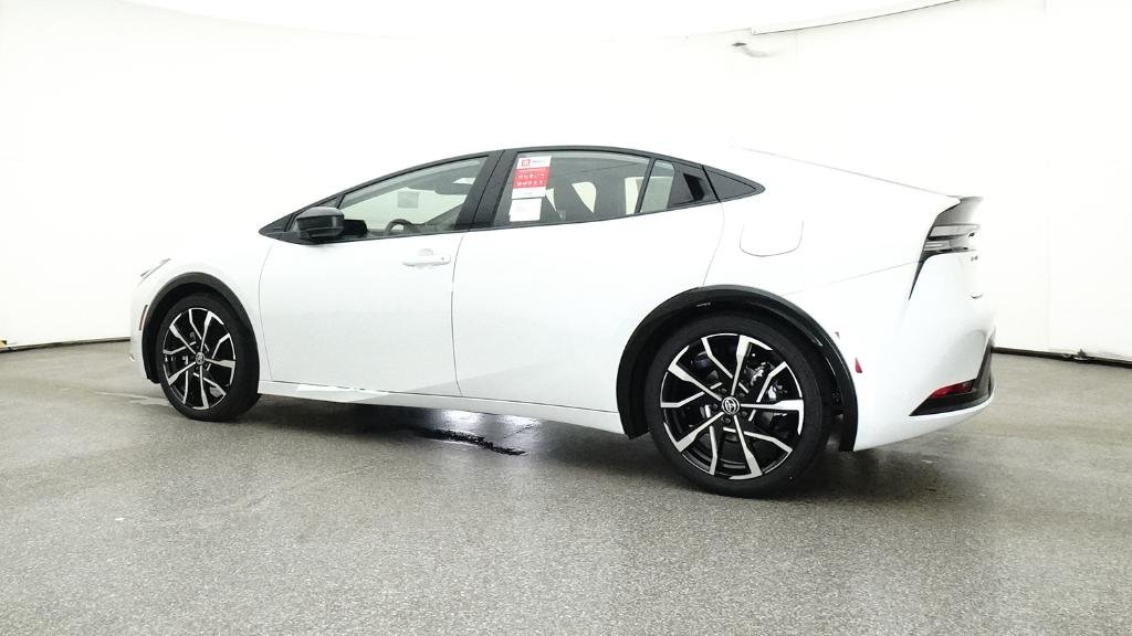 2025 Toyota Prius XSE - Photo 18