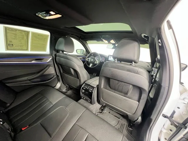 Used 2023 Alpine White BMW 540i image 37