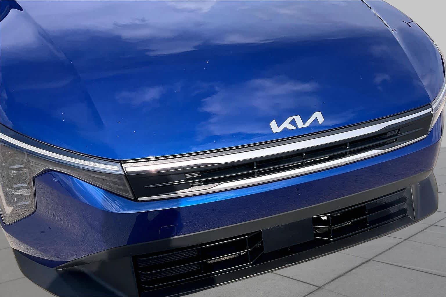 2025 Kia K4 LXS - Photo 30