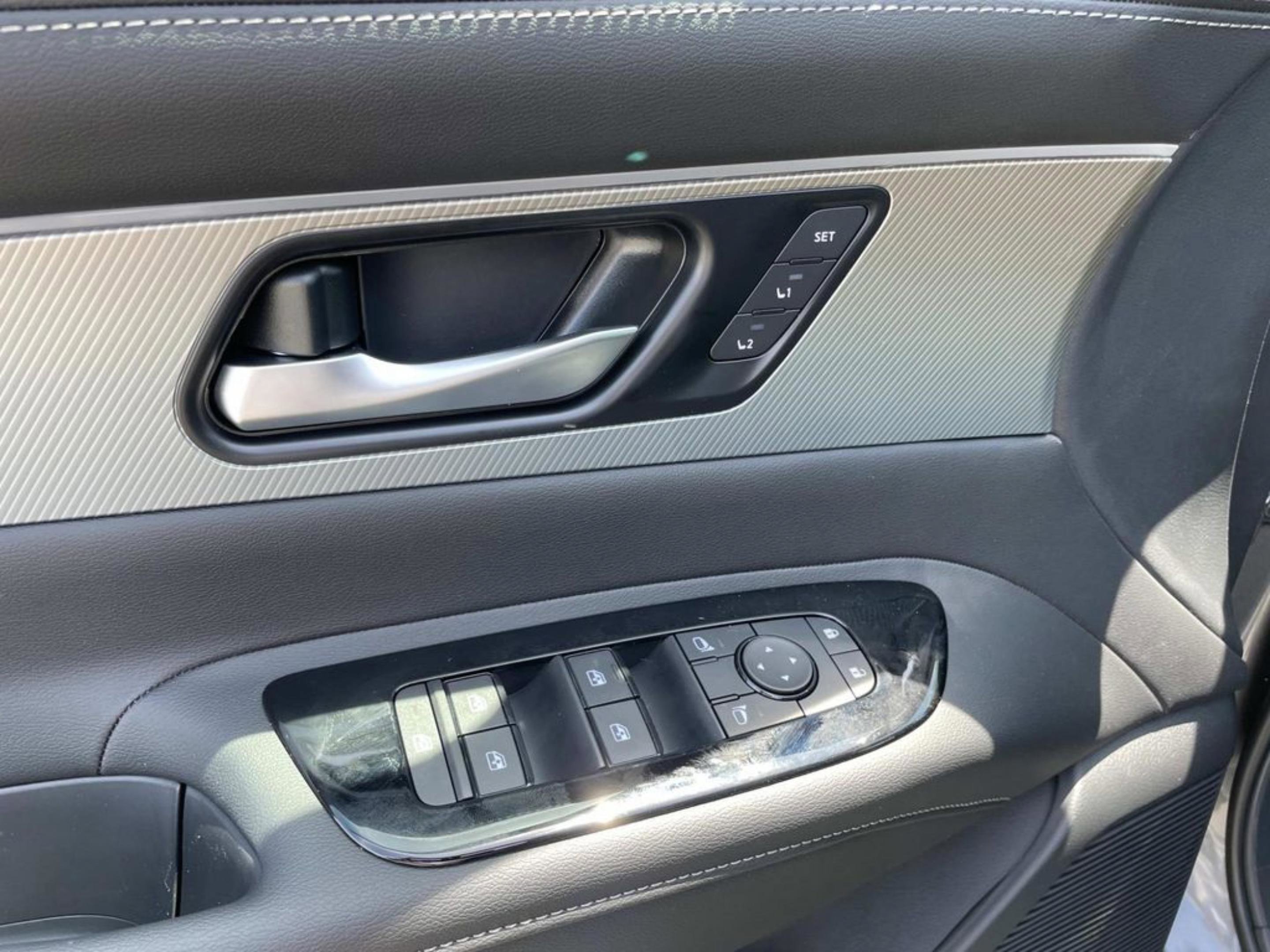 New 2026 Gun Metallic Nissan SL image 22