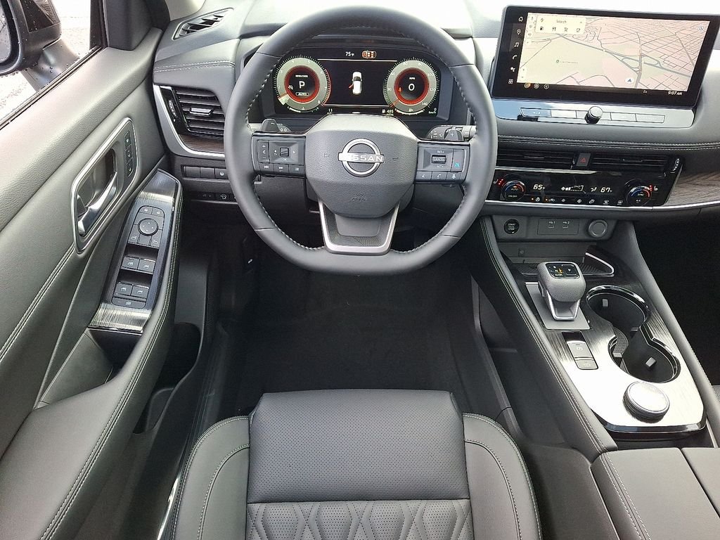 New 2026 Black Nissan Platinum image 7