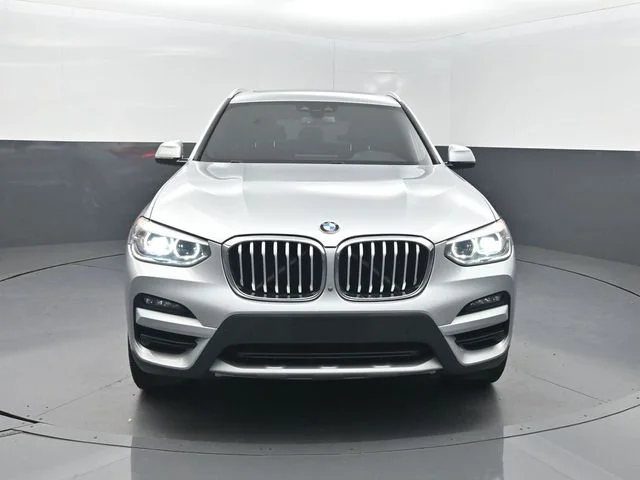 Used 2021 Silver BMW sDrive30i image 33