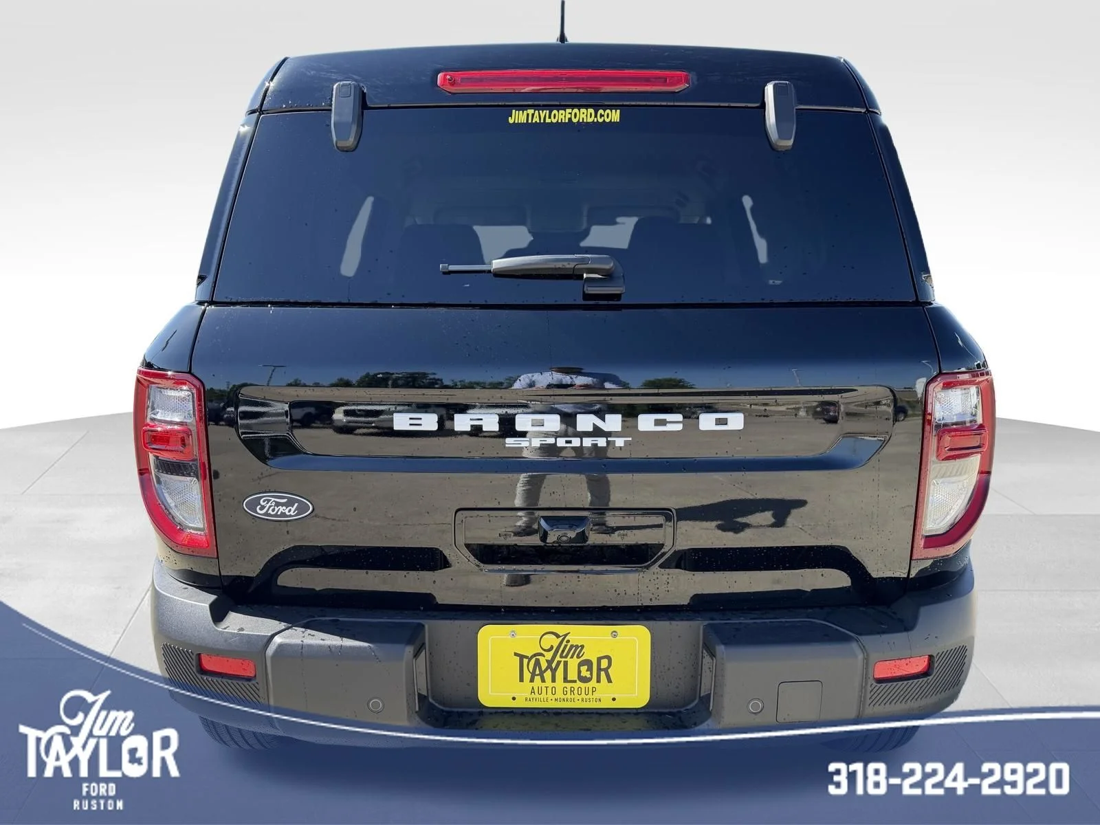 New 2026 Shadow Black Ford Outer Banks® image 4
