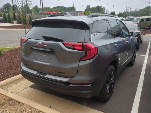 Used 2021 Gray GMC SLE image 10