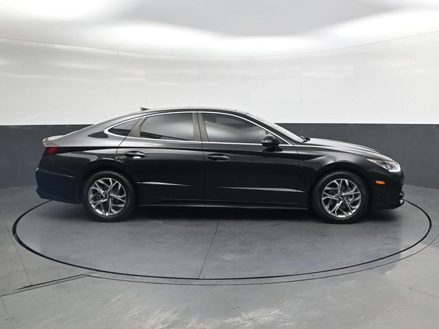 Used 2020 Black Hyundai SEL image 3