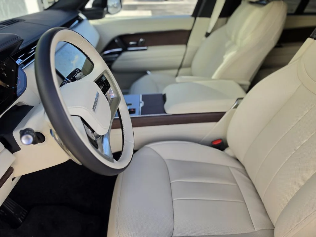 Used 2025 Gray Land Rover SE image 15