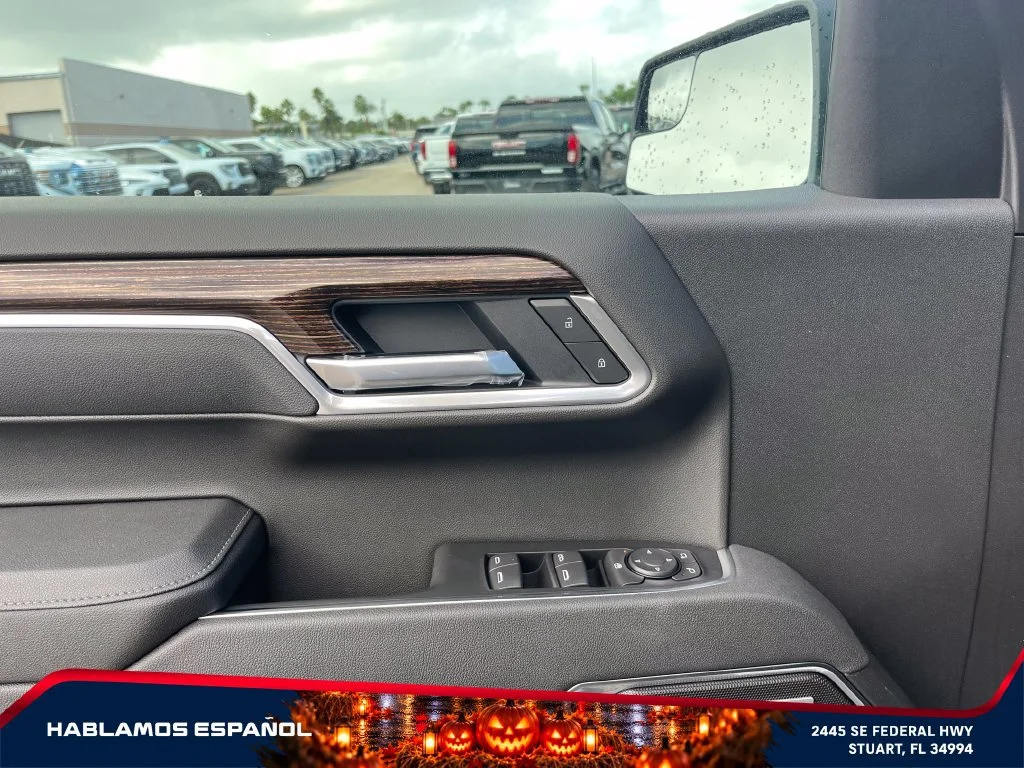 New 2026 Sterling Metallic GMC Elevation image 22