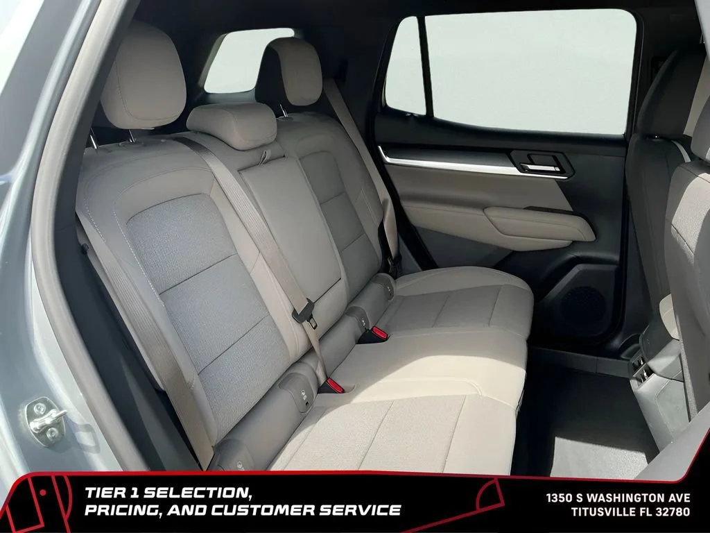 New 2026 Sterling Metallic GMC Elevation image 21