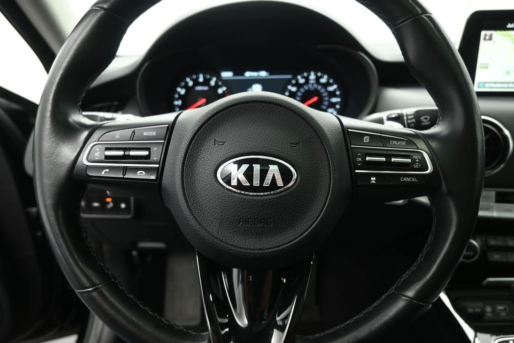 Used 2019 Black Kia Premium image 12
