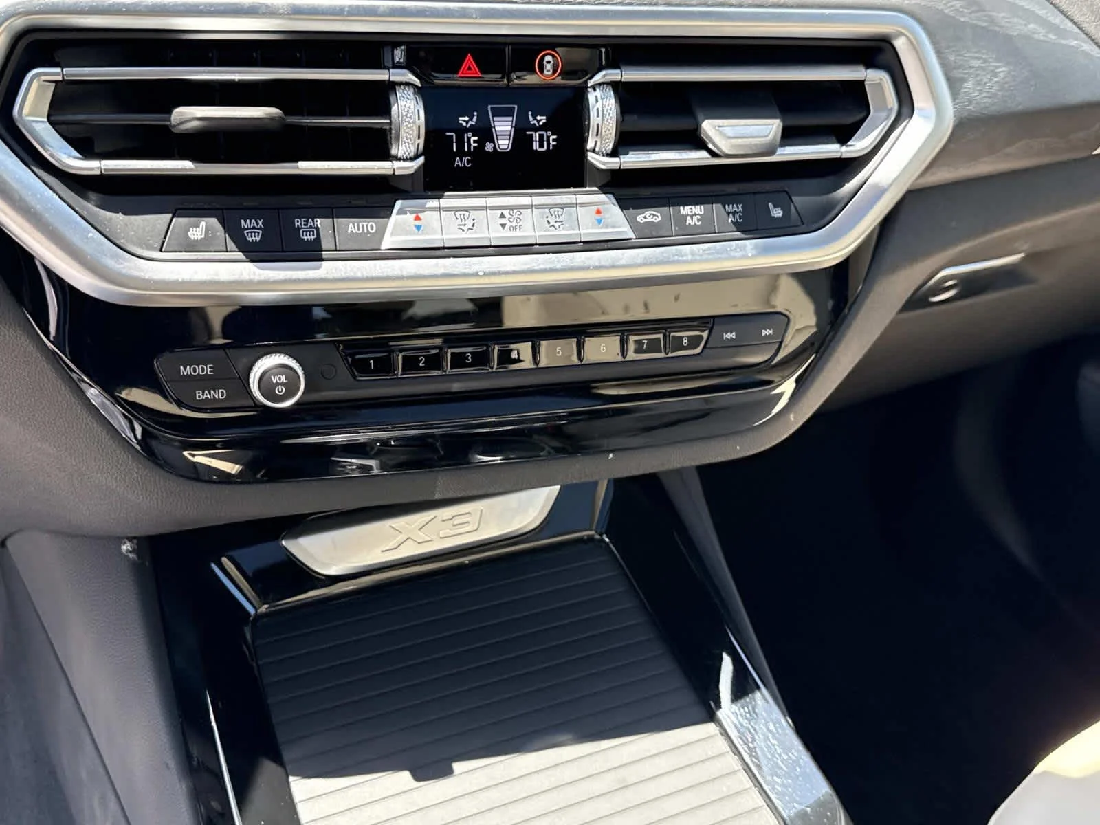 Used 2024 Phytonic Blue Metallic BMW xDrive30i image 32