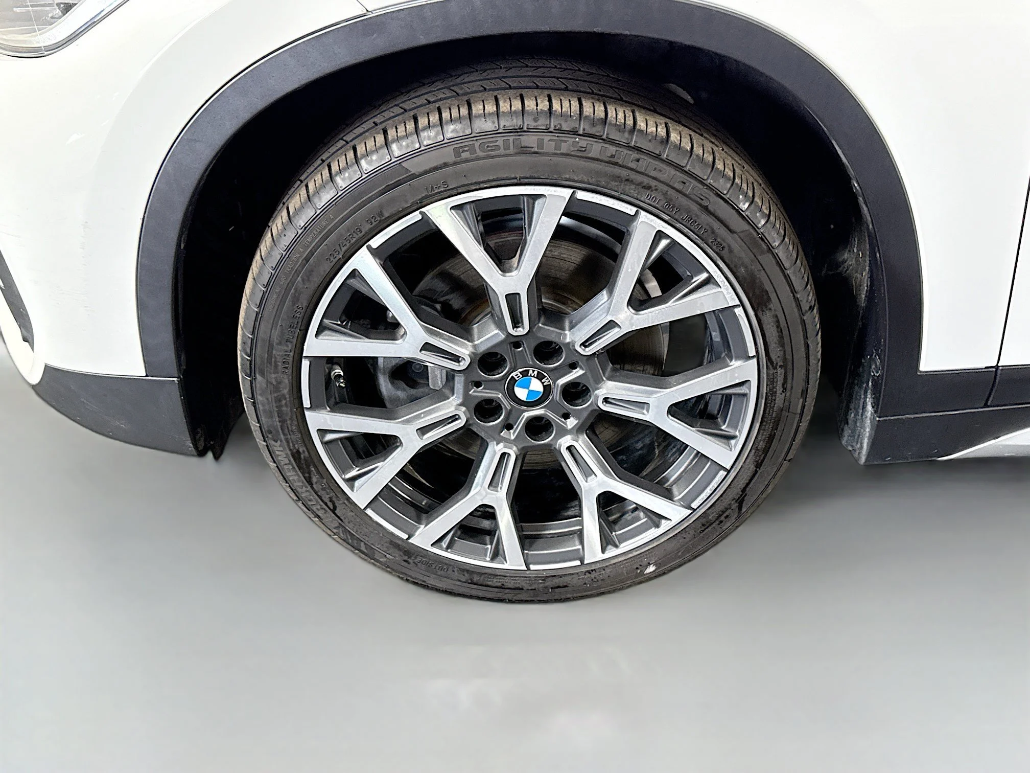 Used 2021 Alpine White BMW sDrive28i image 34