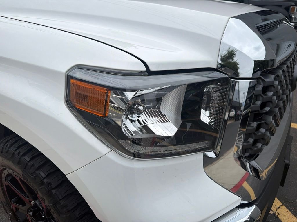 Used 2021 White Toyota SR5 image 10