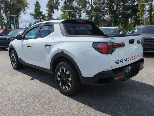 Used 2025 White Hyundai SEL image 7