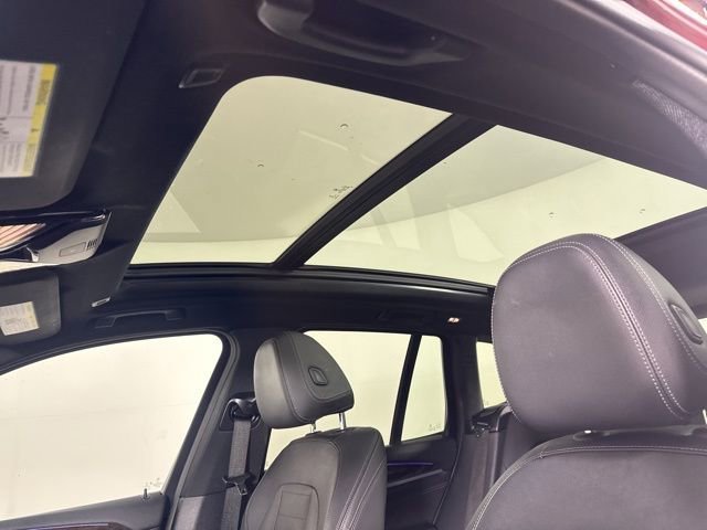 Used 2022  BMW xDrive30i image 25