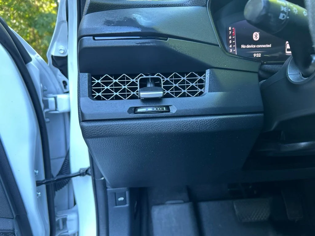 Used 2023 White Honda EX image 23