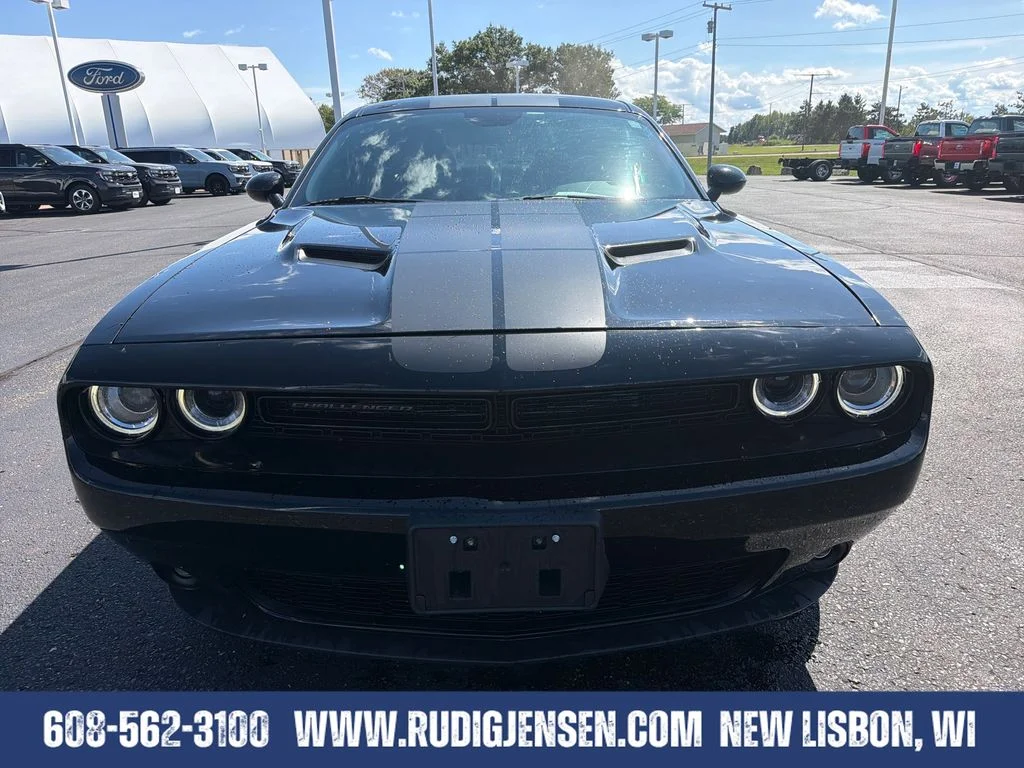 Used 2017 Black Dodge R/T image 8