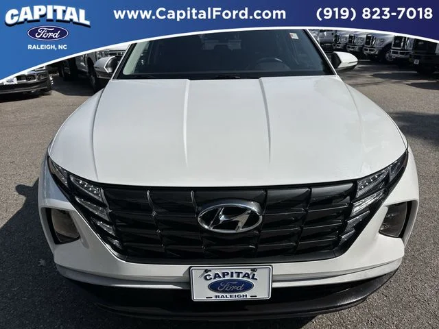 Used 2023 White Hyundai SEL image 10