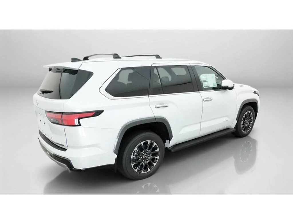 New 2026 Wind Chill Pearl Toyota Limited image 9