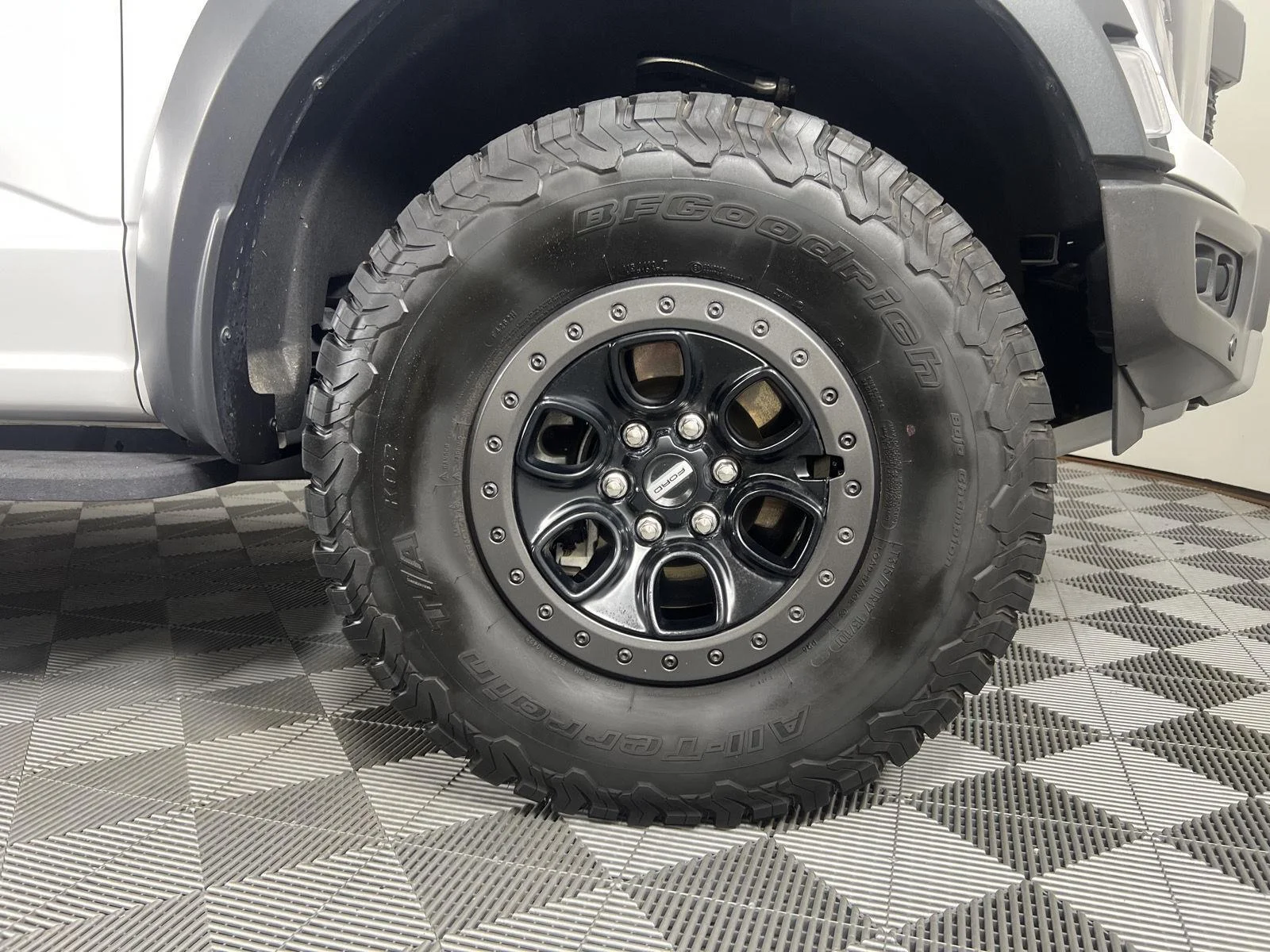 Used 2022 Oxford White Ford Raptor image 12