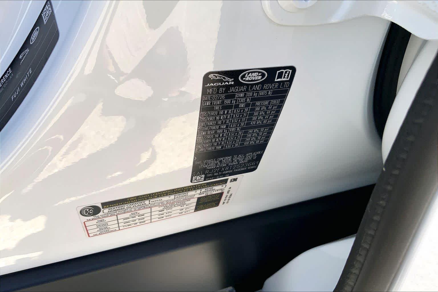 New 2026 Fuji White Land Rover S image 19