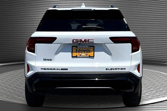Used 2025 White GMC Elevation image 5