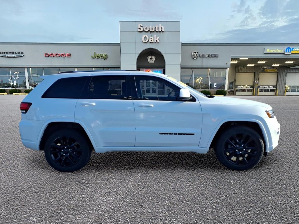 Used 2018 Jeep Grand Cherokee Altitude with VIN 1C4RJFAG8JC394124 for sale in Matteson, IL