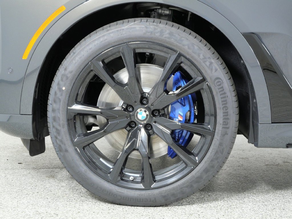 New 2027 Dravit Grey Metallic BMW xDrive40i image 16