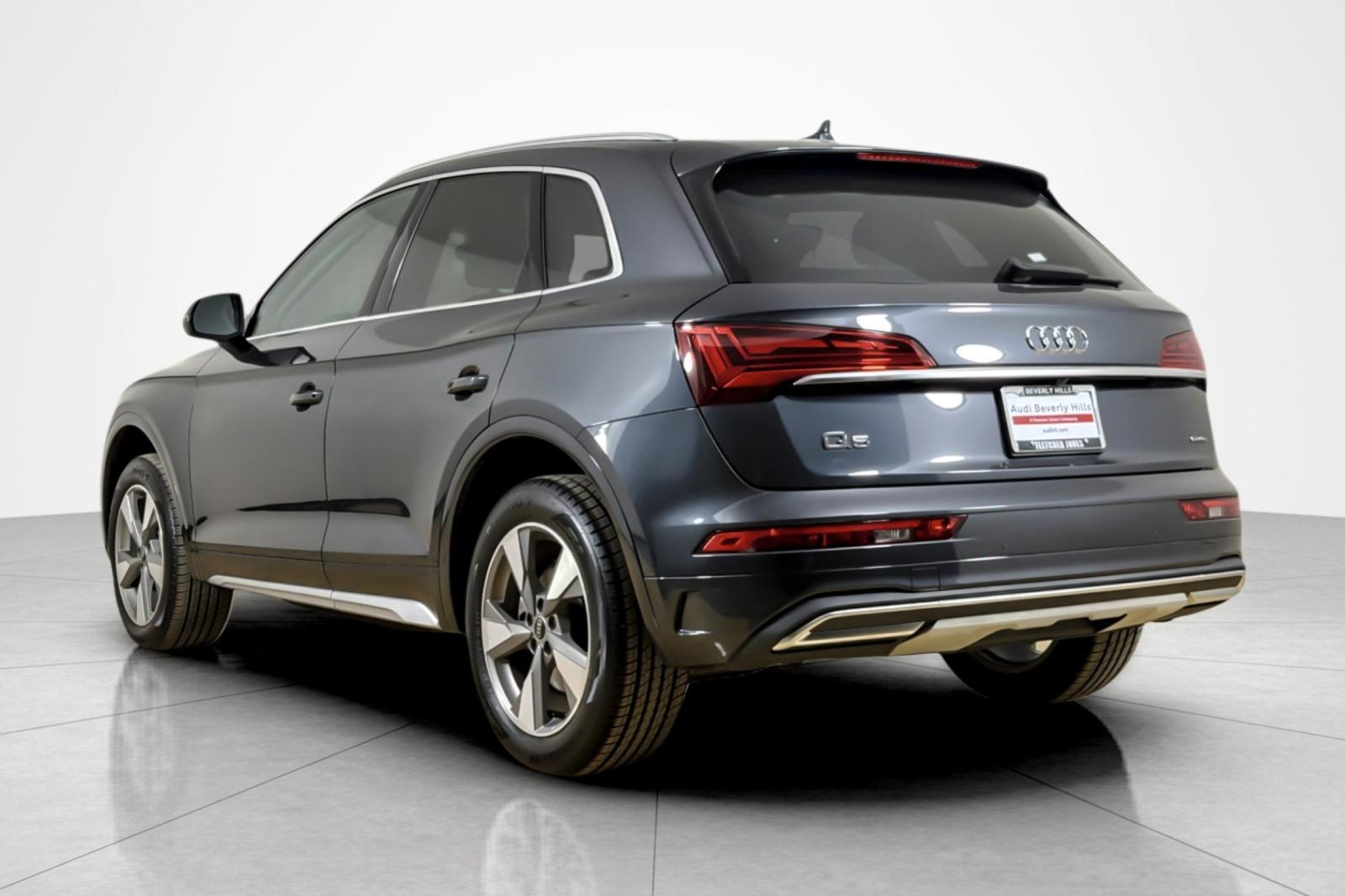 Used 2023 Manhattan Gray Metallic Audi Premium Plus 40 TFSI quattro image 3