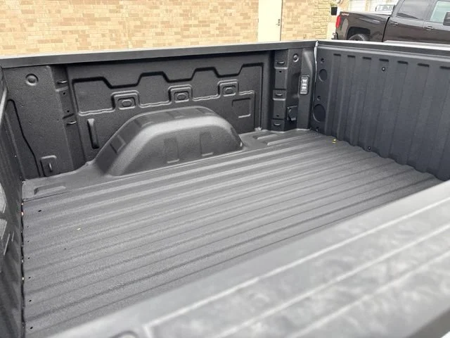 New 2026 Polar White Tricoat Chevrolet High Country image 31