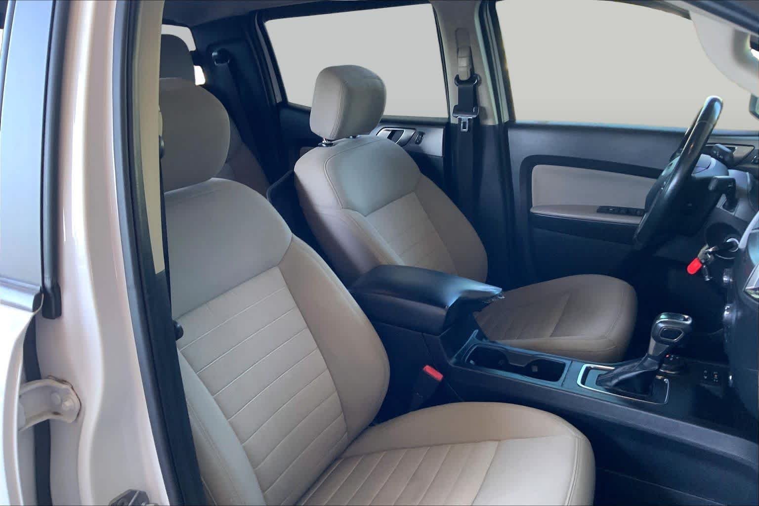Used 2020 Oxford White Ford XLT image 9