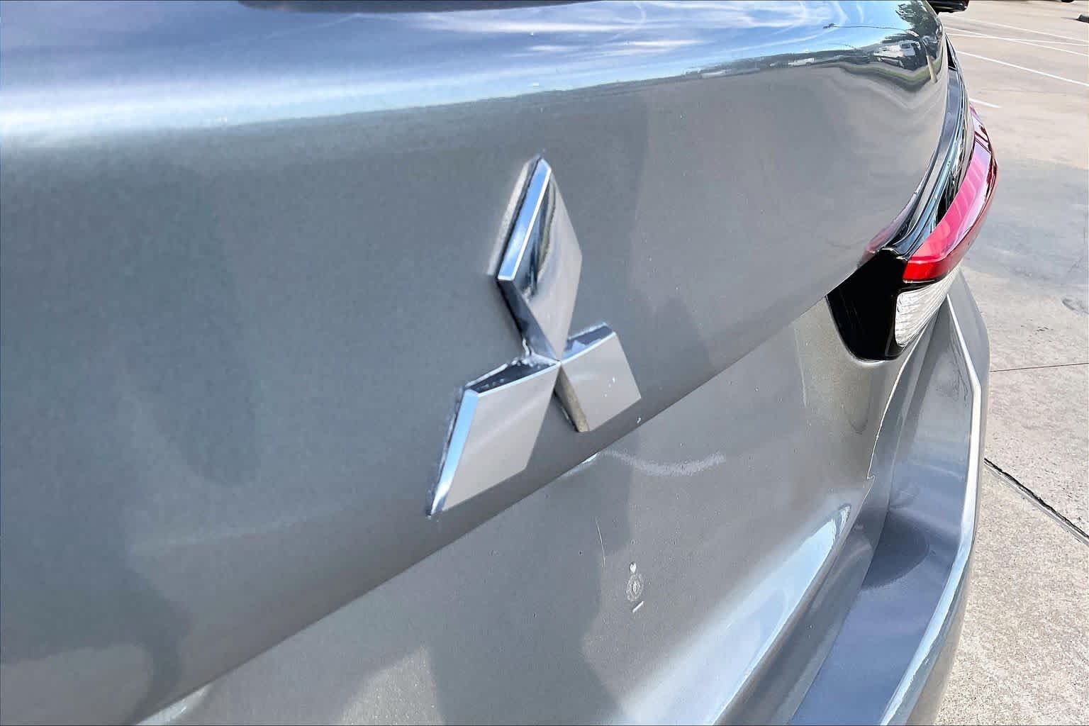 Used 2024 Mercury Gray Metallic Mitsubishi SE image 30