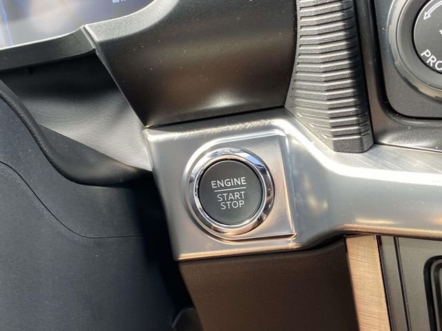 New 2026 Carbonized Gray Metallic Ford King Ranch® image 21