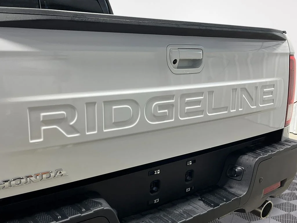 New 2026 Platinum White Pearl Honda Black Edition image 6