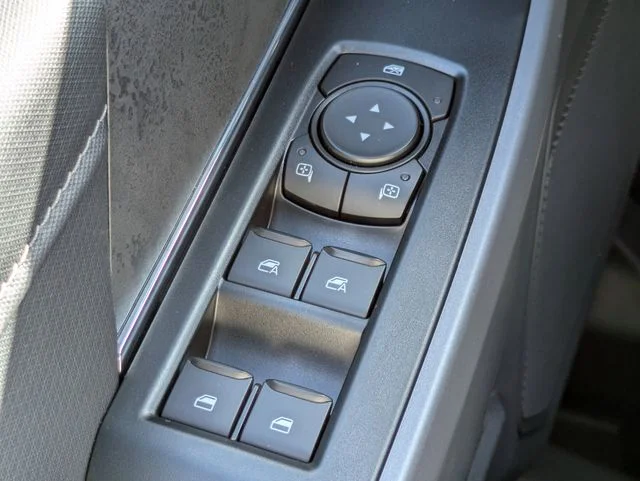 New 2026 Carbonized Gray Metallic Ford XLT image 24