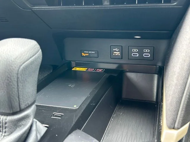 Certified Used 2025  Toyota LE image 54