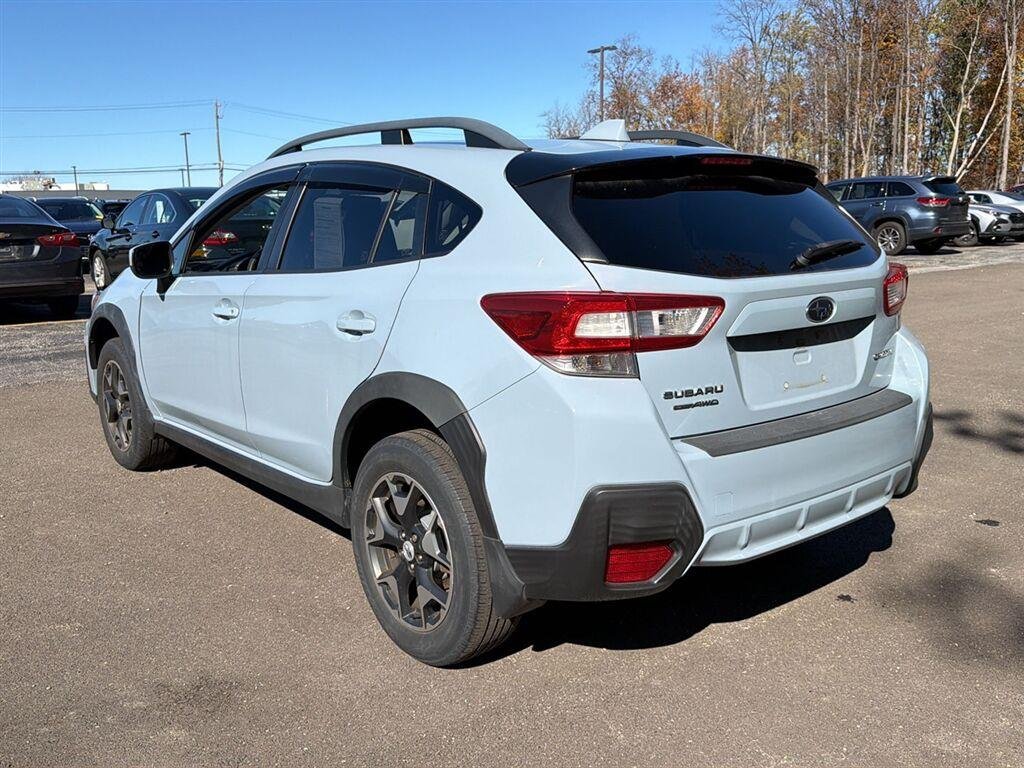 Used 2018 Cool Gray Khaki Subaru Premium image 10