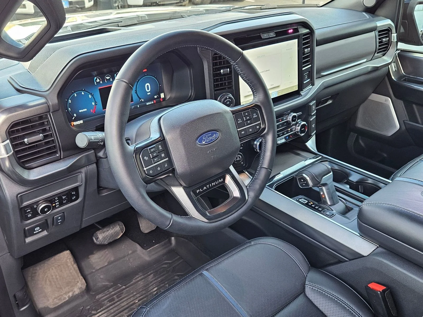 2025 Ford F-150 Platinum - Photo 11