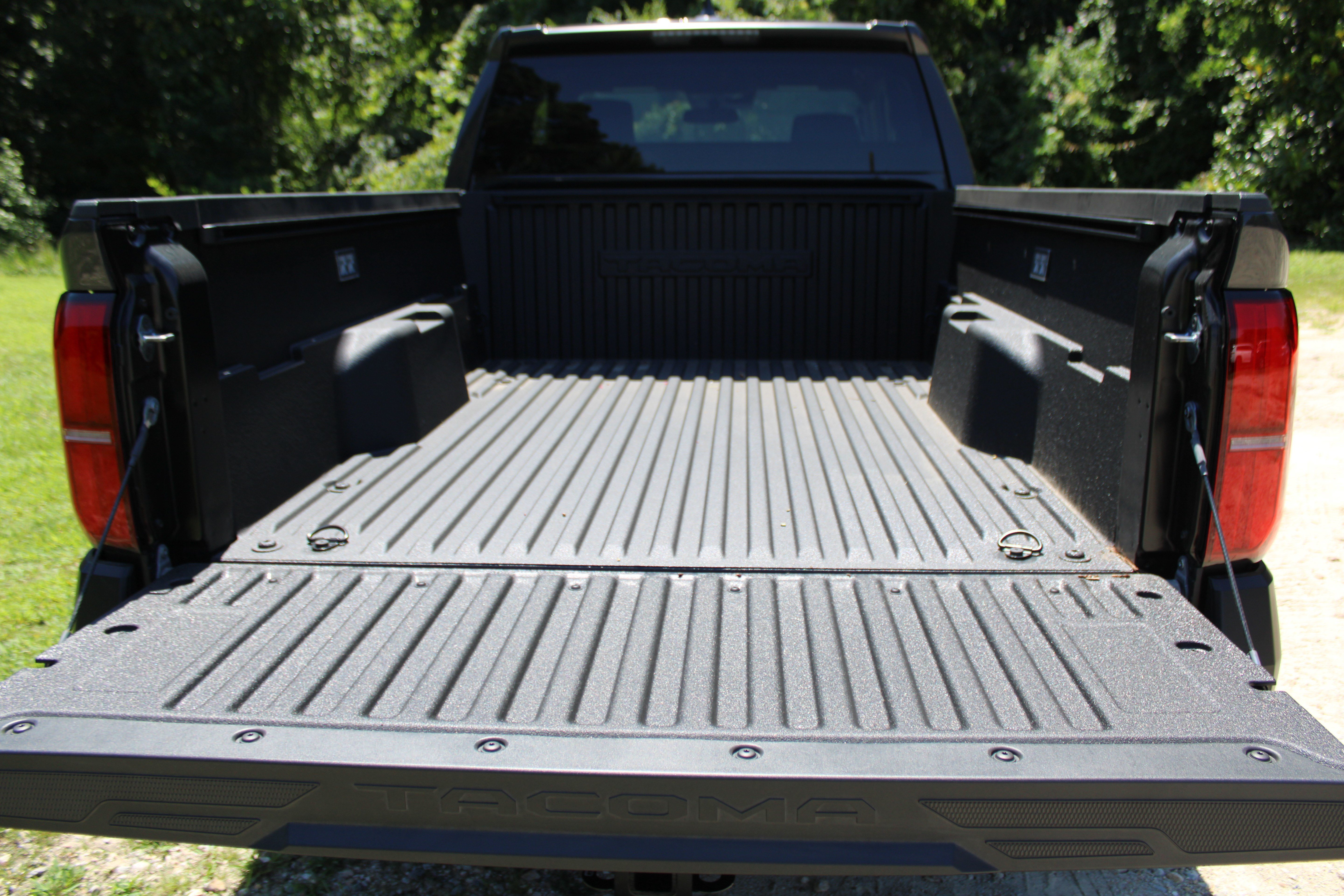 2026 Toyota Tacoma SR - Photo 11
